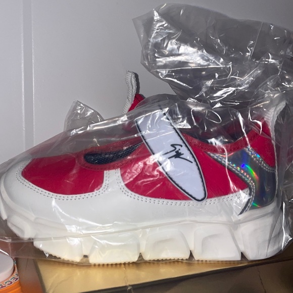 Brand new toddler Giuseppe shoes - Picture 2 of 3